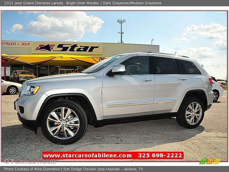 Bright Silver Metallic / Dark Graystone/Medium Graystone 2013 Jeep Grand Cherokee Laredo