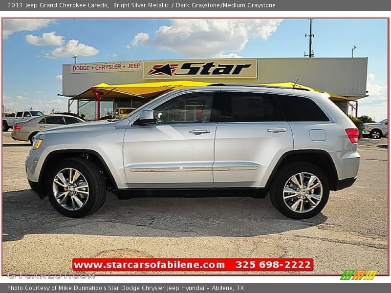 Bright Silver Metallic / Dark Graystone/Medium Graystone 2013 Jeep Grand Cherokee Laredo
