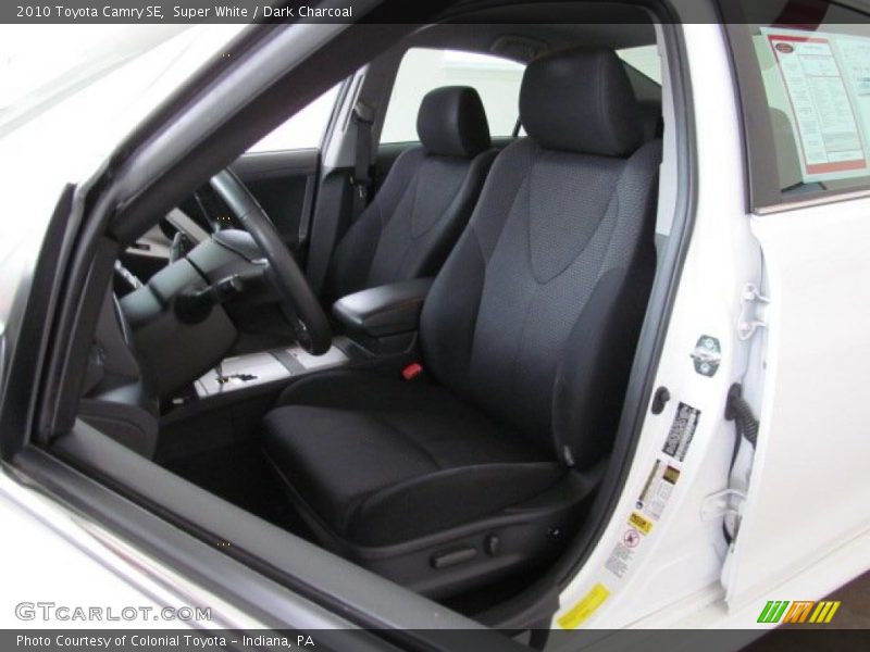 Super White / Dark Charcoal 2010 Toyota Camry SE