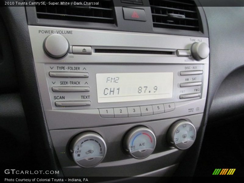 Super White / Dark Charcoal 2010 Toyota Camry SE