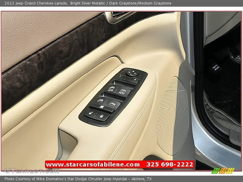 Bright Silver Metallic / Dark Graystone/Medium Graystone 2013 Jeep Grand Cherokee Laredo