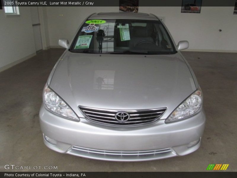 Lunar Mist Metallic / Gray 2005 Toyota Camry XLE