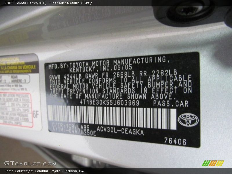 Lunar Mist Metallic / Gray 2005 Toyota Camry XLE