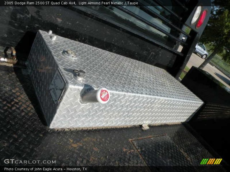 Light Almond Pearl Metallic / Taupe 2005 Dodge Ram 2500 ST Quad Cab 4x4