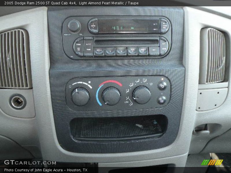 Controls of 2005 Ram 2500 ST Quad Cab 4x4