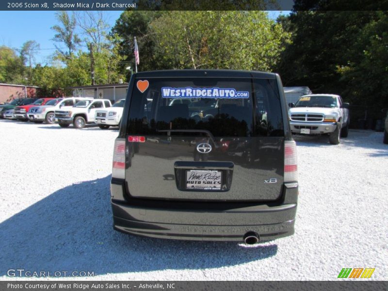 Shadow Mica / Dark Charcoal 2006 Scion xB