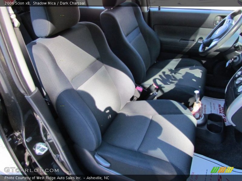 Shadow Mica / Dark Charcoal 2006 Scion xB