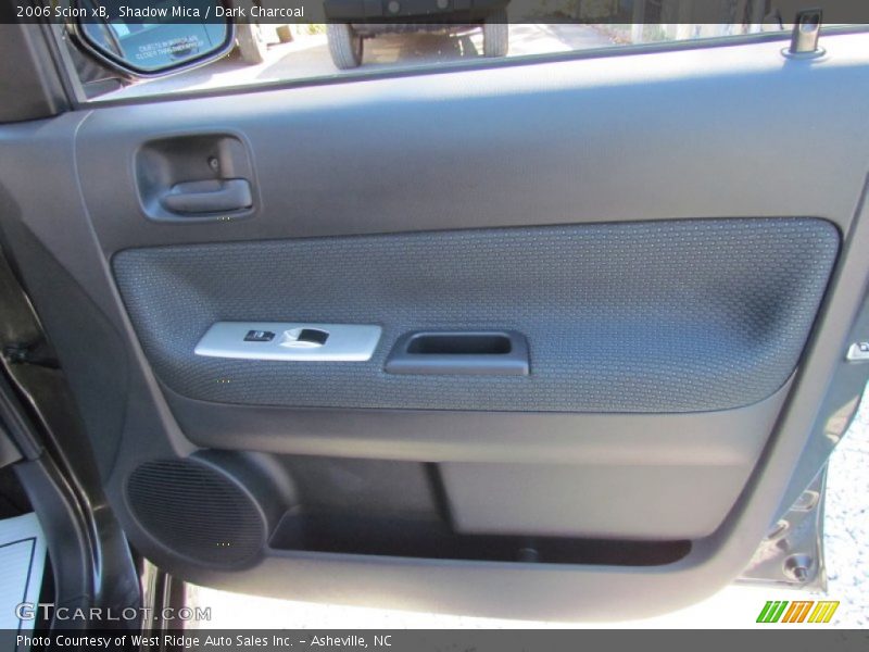 Shadow Mica / Dark Charcoal 2006 Scion xB