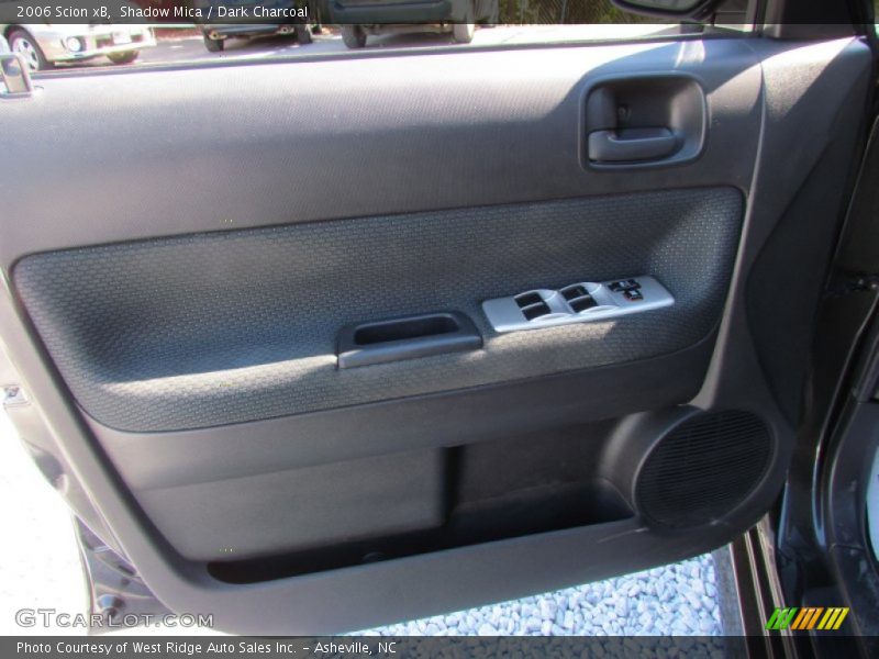 Shadow Mica / Dark Charcoal 2006 Scion xB