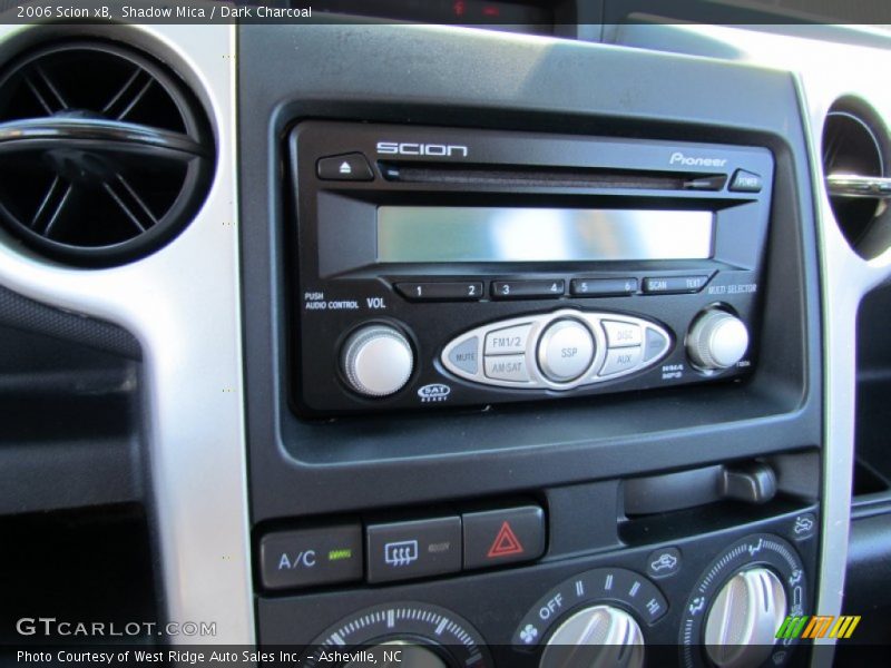 Shadow Mica / Dark Charcoal 2006 Scion xB