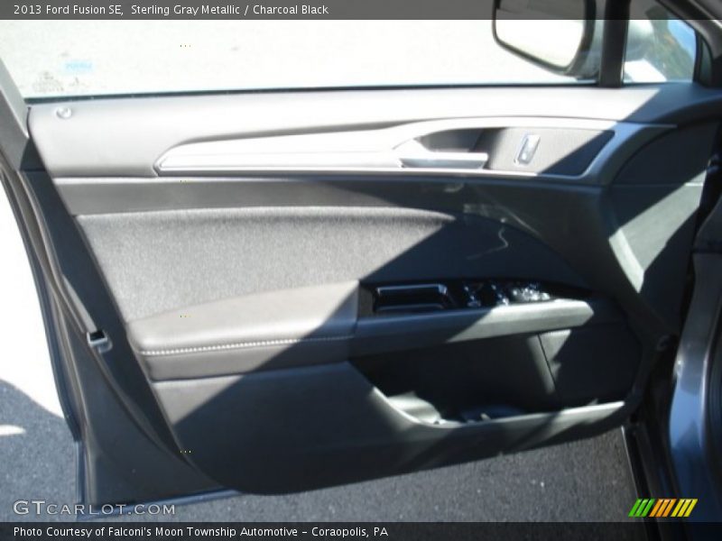 Door Panel of 2013 Fusion SE