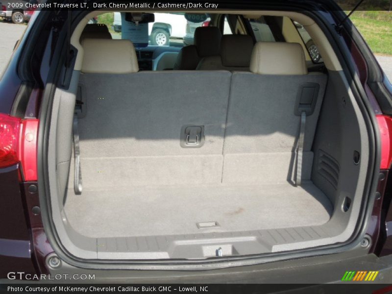  2009 Traverse LT Trunk