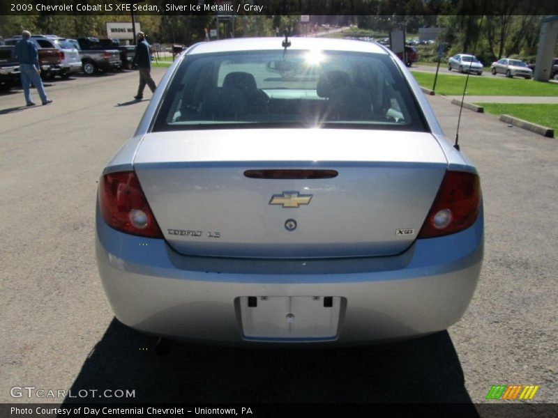 Silver Ice Metallic / Gray 2009 Chevrolet Cobalt LS XFE Sedan