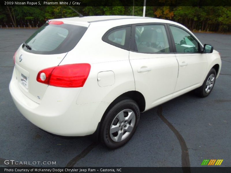 Phantom White / Gray 2009 Nissan Rogue S