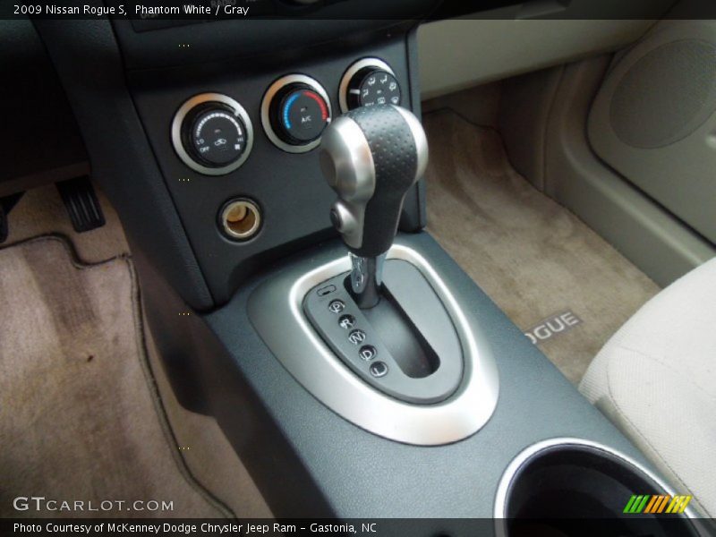 Phantom White / Gray 2009 Nissan Rogue S
