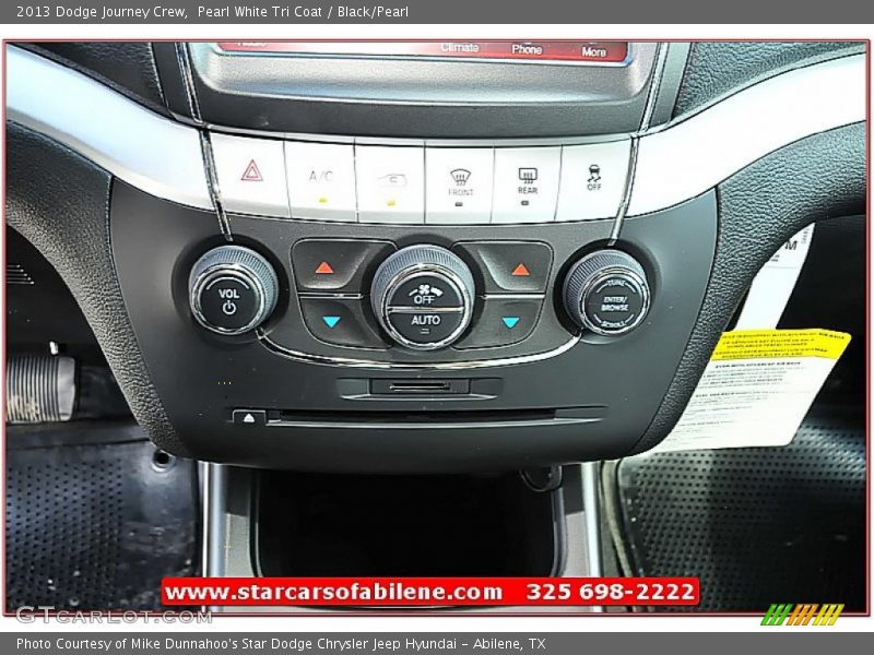 Pearl White Tri Coat / Black/Pearl 2013 Dodge Journey Crew