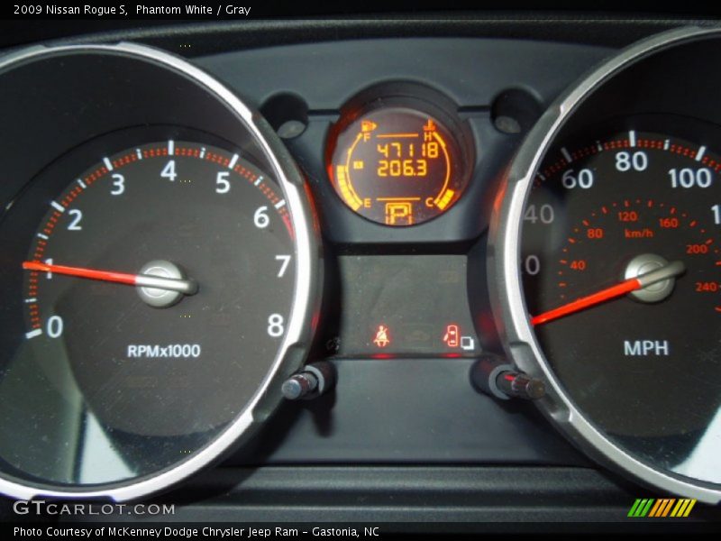Phantom White / Gray 2009 Nissan Rogue S