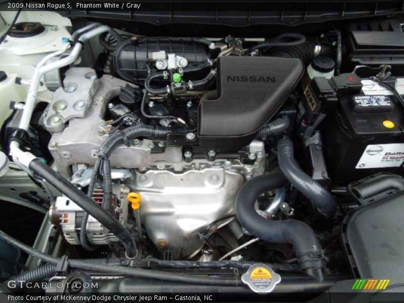 Phantom White / Gray 2009 Nissan Rogue S