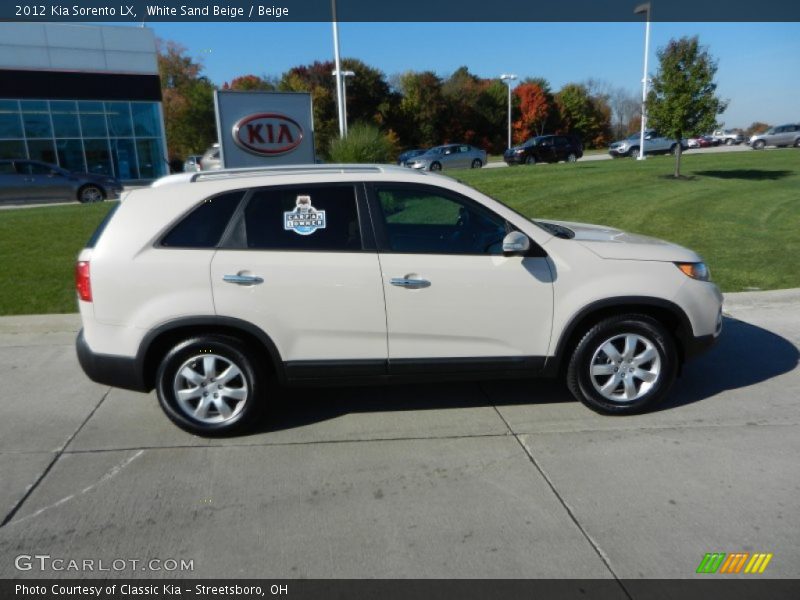 White Sand Beige / Beige 2012 Kia Sorento LX