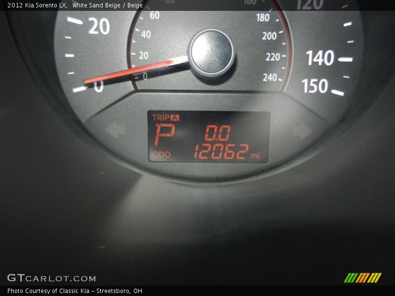 White Sand Beige / Beige 2012 Kia Sorento LX