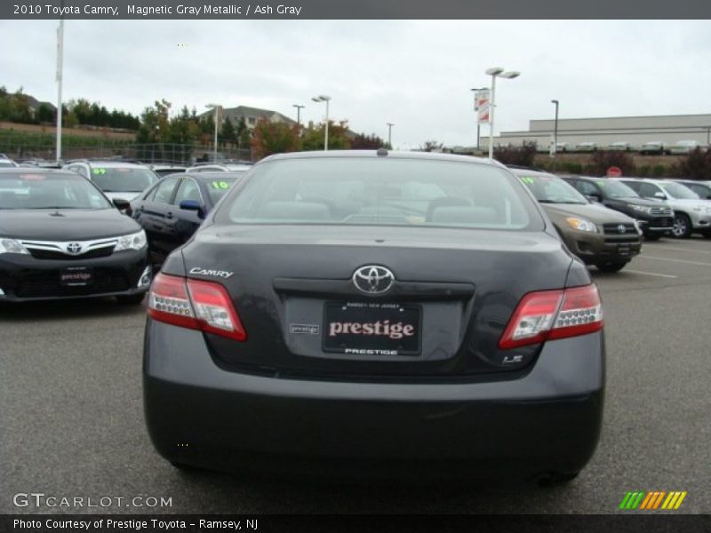 Magnetic Gray Metallic / Ash Gray 2010 Toyota Camry