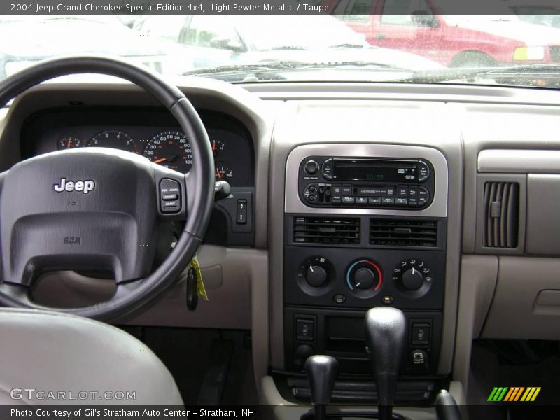 Light Pewter Metallic / Taupe 2004 Jeep Grand Cherokee Special Edition 4x4