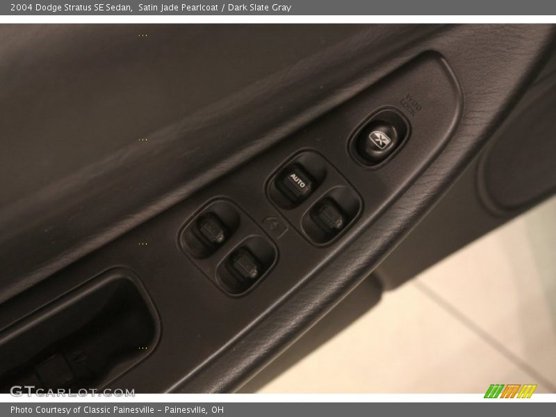 Satin Jade Pearlcoat / Dark Slate Gray 2004 Dodge Stratus SE Sedan