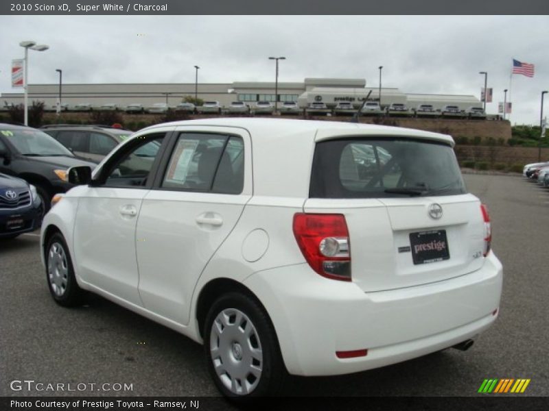 Super White / Charcoal 2010 Scion xD