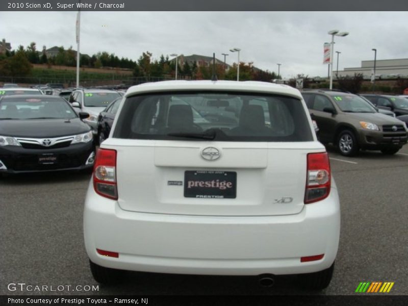 Super White / Charcoal 2010 Scion xD