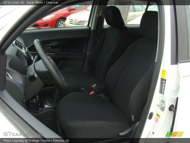 Super White / Charcoal 2010 Scion xD