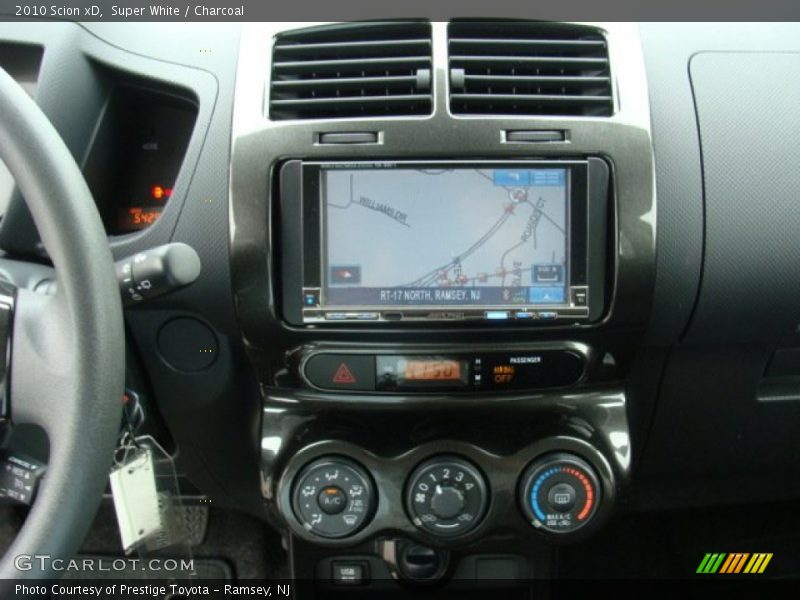 Super White / Charcoal 2010 Scion xD