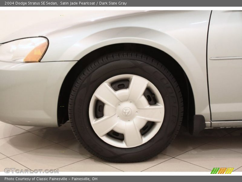 Satin Jade Pearlcoat / Dark Slate Gray 2004 Dodge Stratus SE Sedan