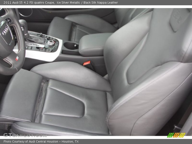 Front Seat of 2011 S5 4.2 FSI quattro Coupe