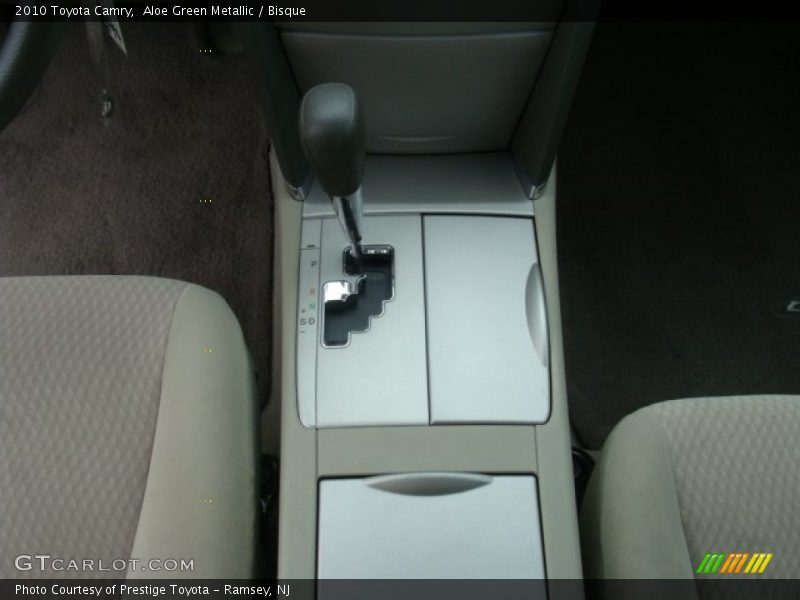 Aloe Green Metallic / Bisque 2010 Toyota Camry