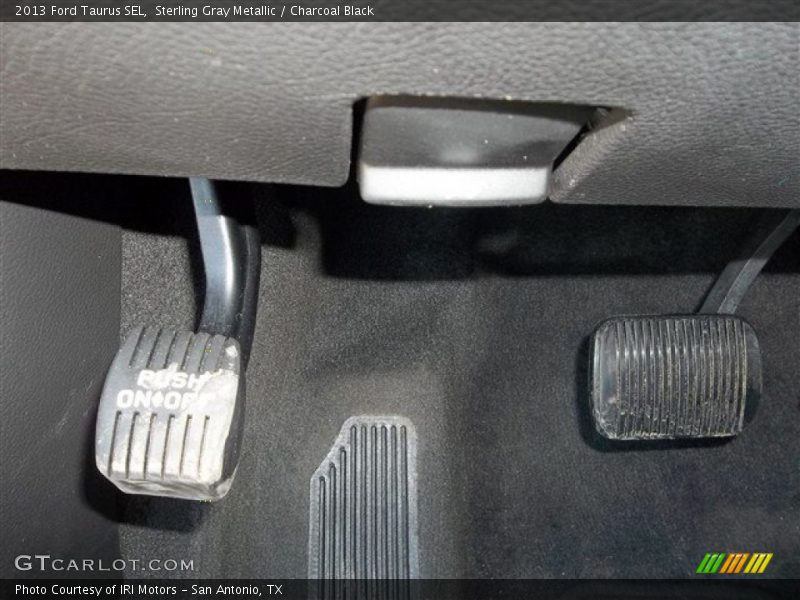 Sterling Gray Metallic / Charcoal Black 2013 Ford Taurus SEL