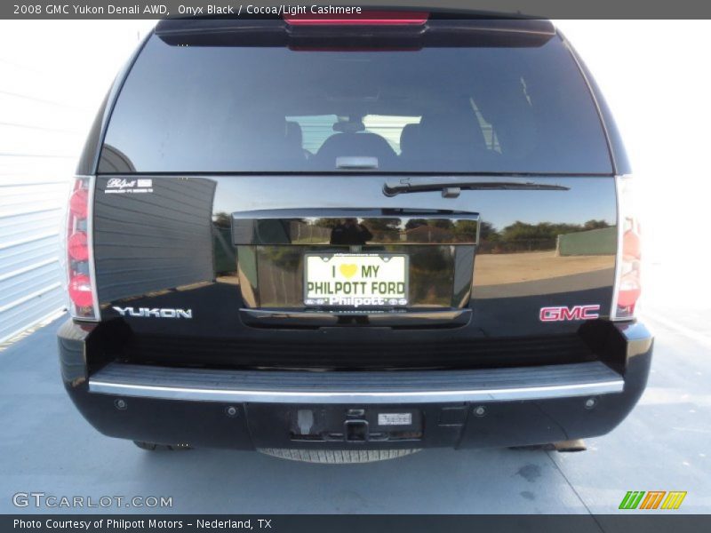 Onyx Black / Cocoa/Light Cashmere 2008 GMC Yukon Denali AWD