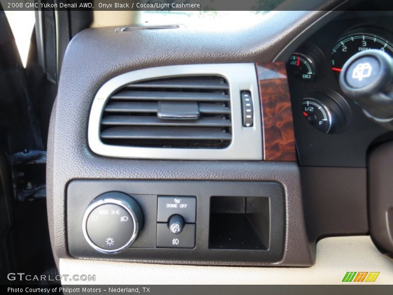 Onyx Black / Cocoa/Light Cashmere 2008 GMC Yukon Denali AWD