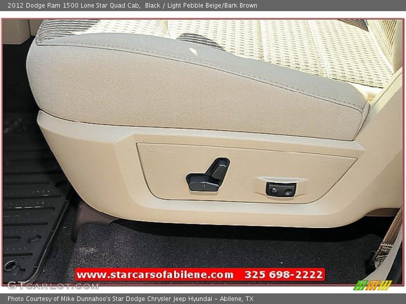Black / Light Pebble Beige/Bark Brown 2012 Dodge Ram 1500 Lone Star Quad Cab