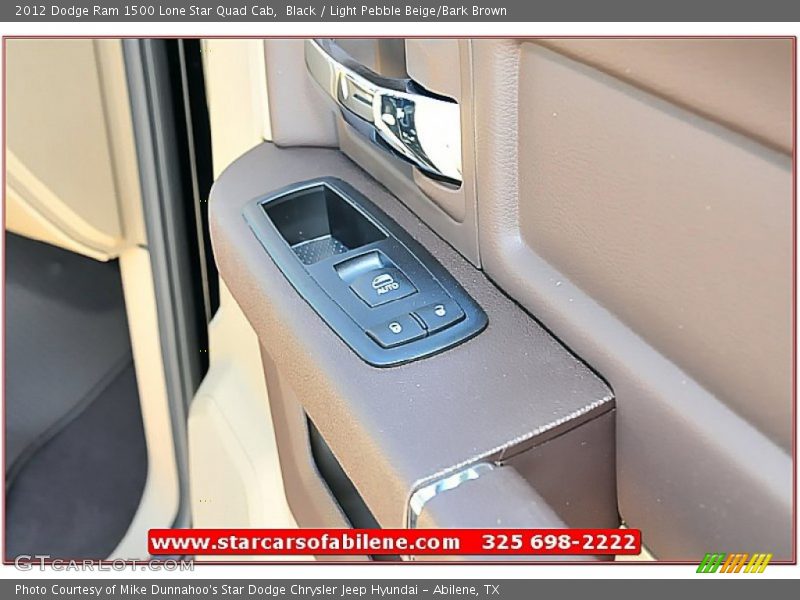 Black / Light Pebble Beige/Bark Brown 2012 Dodge Ram 1500 Lone Star Quad Cab