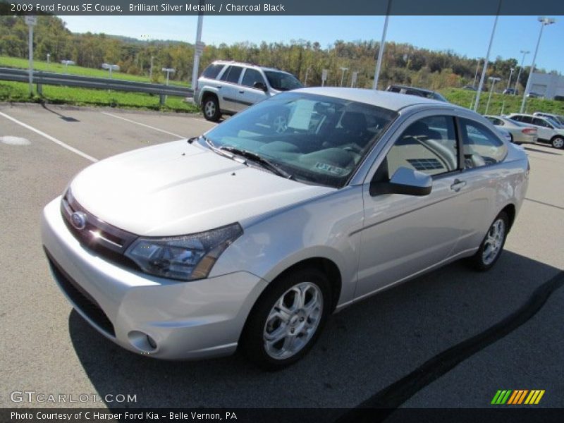 Brilliant Silver Metallic / Charcoal Black 2009 Ford Focus SE Coupe