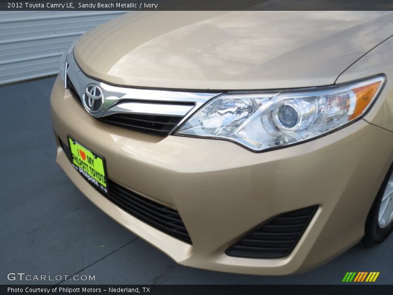 Sandy Beach Metallic / Ivory 2012 Toyota Camry LE