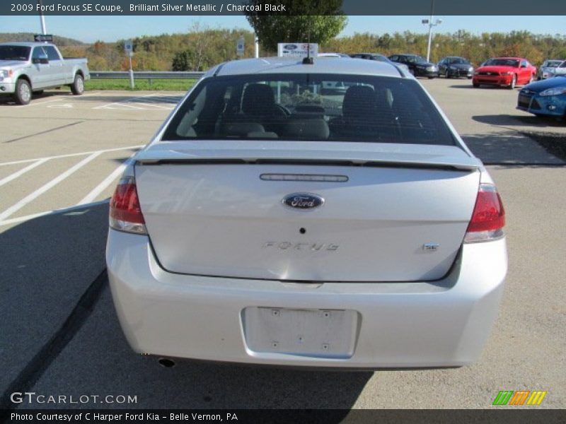 Brilliant Silver Metallic / Charcoal Black 2009 Ford Focus SE Coupe