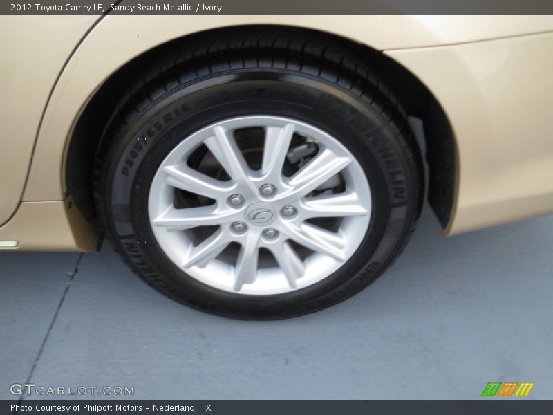 Sandy Beach Metallic / Ivory 2012 Toyota Camry LE