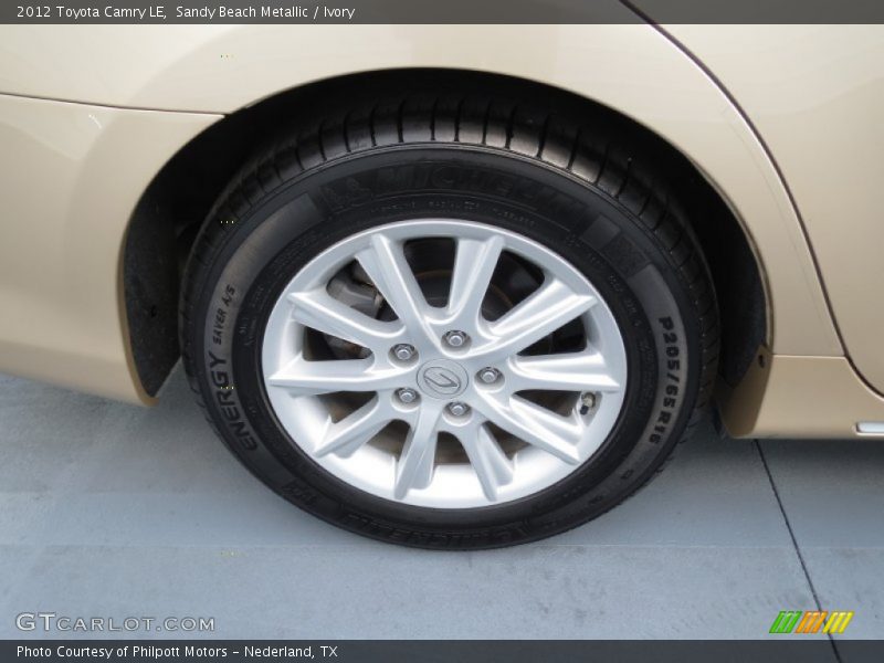 Sandy Beach Metallic / Ivory 2012 Toyota Camry LE
