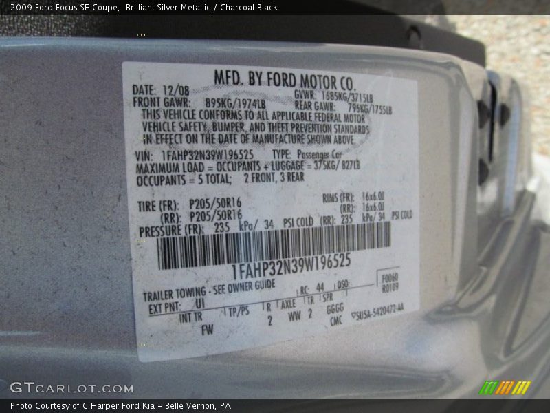 Brilliant Silver Metallic / Charcoal Black 2009 Ford Focus SE Coupe