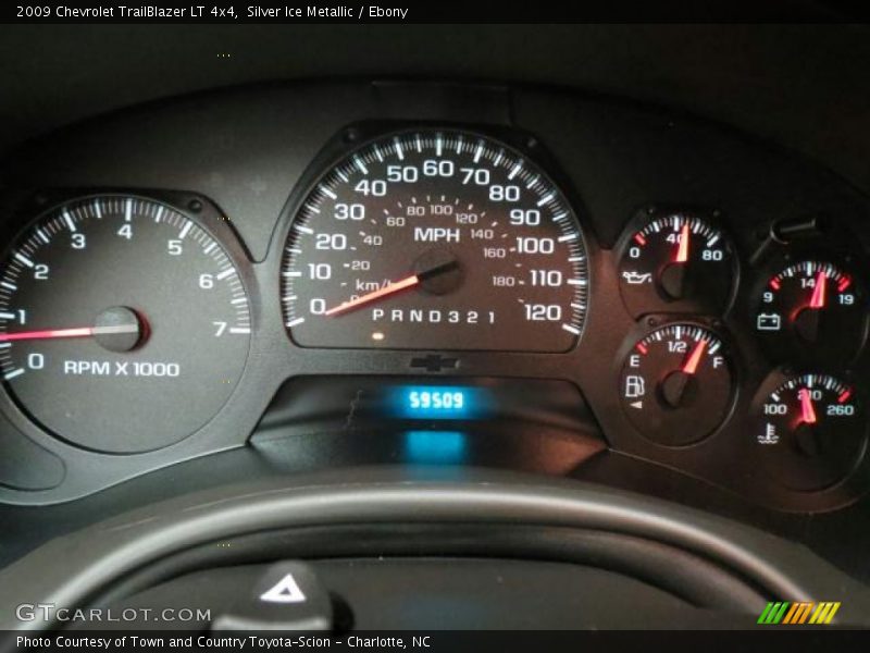 Silver Ice Metallic / Ebony 2009 Chevrolet TrailBlazer LT 4x4