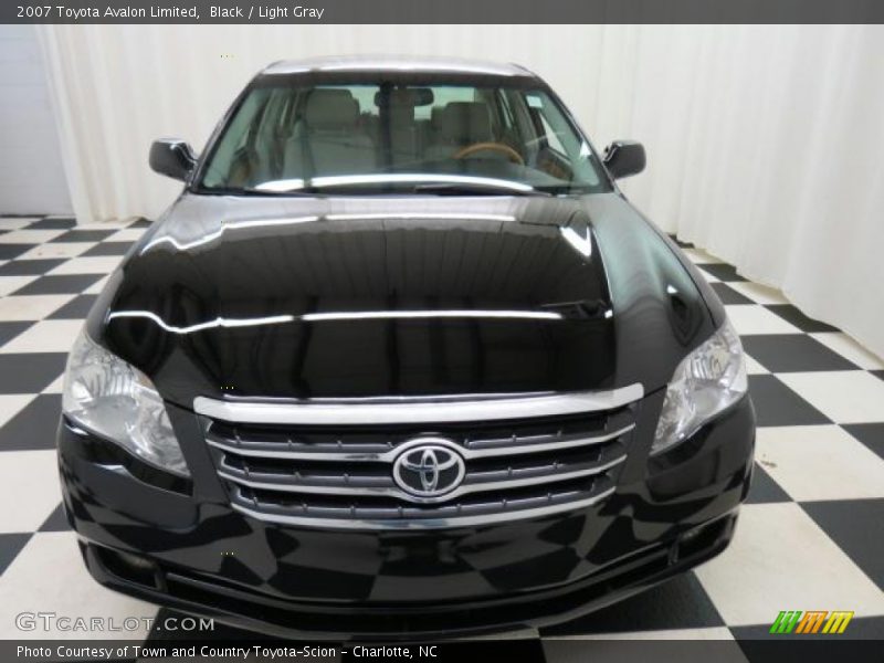 Black / Light Gray 2007 Toyota Avalon Limited