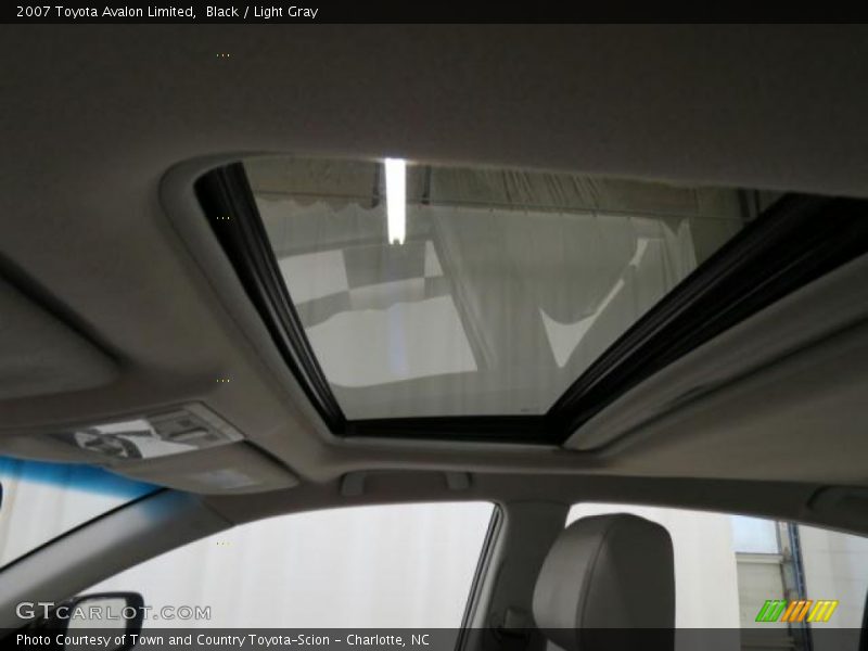 Black / Light Gray 2007 Toyota Avalon Limited