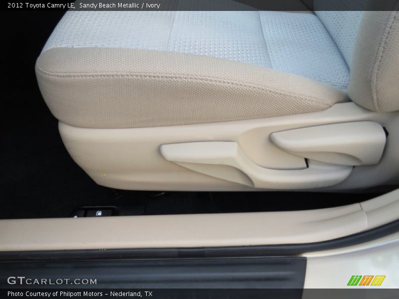 Sandy Beach Metallic / Ivory 2012 Toyota Camry LE