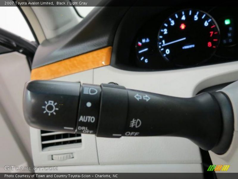 Black / Light Gray 2007 Toyota Avalon Limited